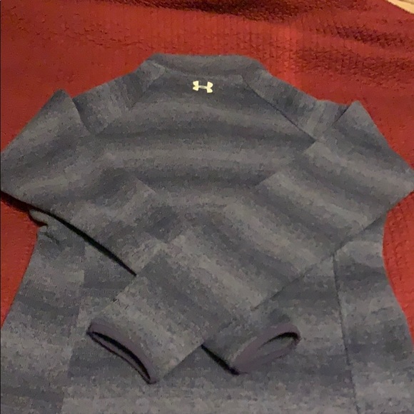 Under Armor sweatshirt. Only worn 2 times. - Picture 3 of 3